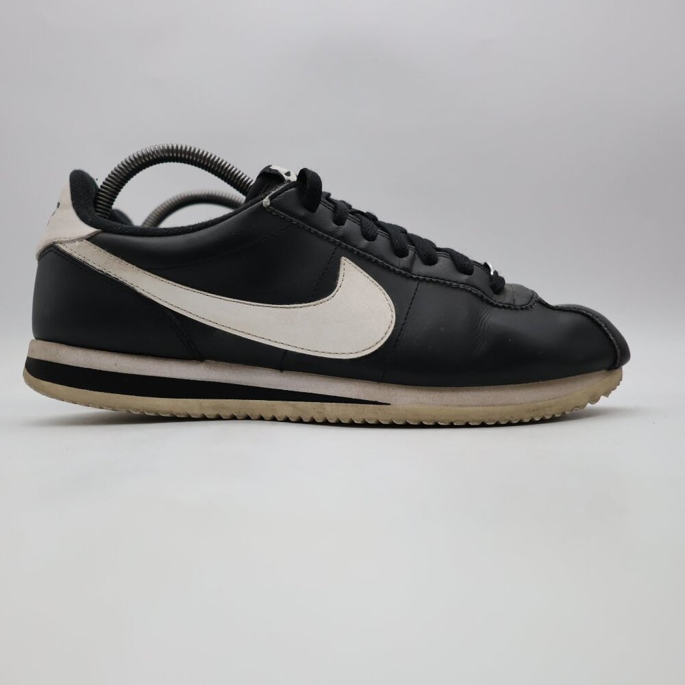 Nike Cortez Basic Men's Size 9 Black White Leather Athletic Sneakers 819719-012